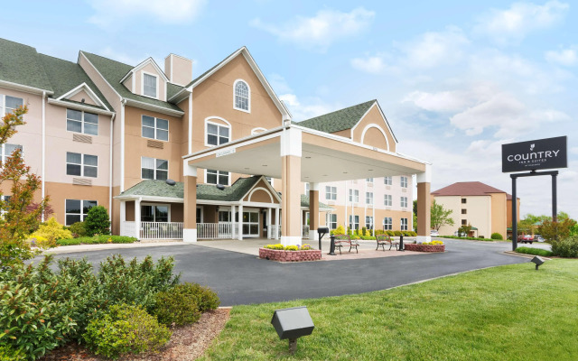Country Inn & Suites by Radisson, Burlington (Elon), NC