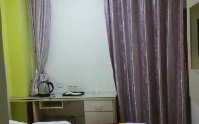 Hong'an Hotel