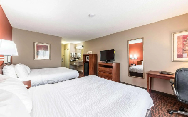 Lake Norman Inn and Suites