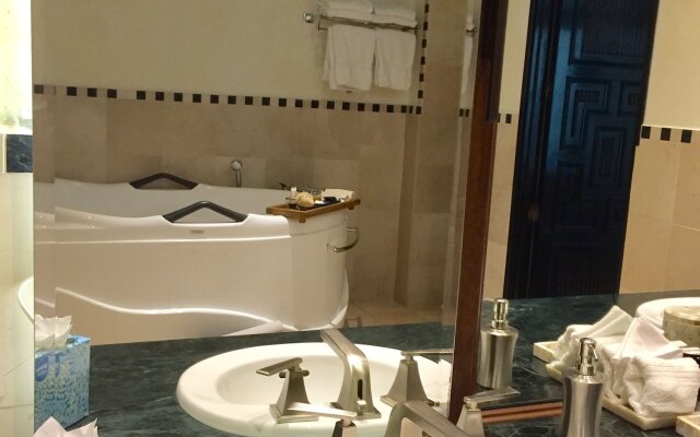 Pensativo House Hotel