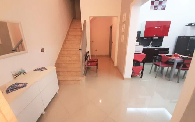 Tasteful Holiday Home in Avola near Sea Beach