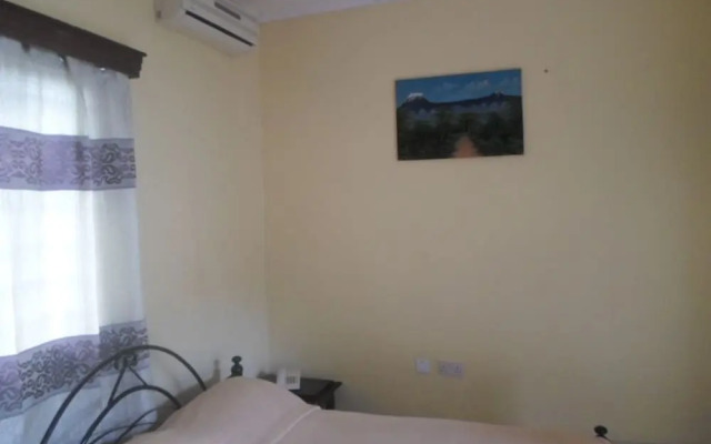Tarn Hut Resort
