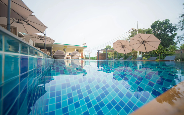 Elysian Koh Chang Bungalows and Pool Villa