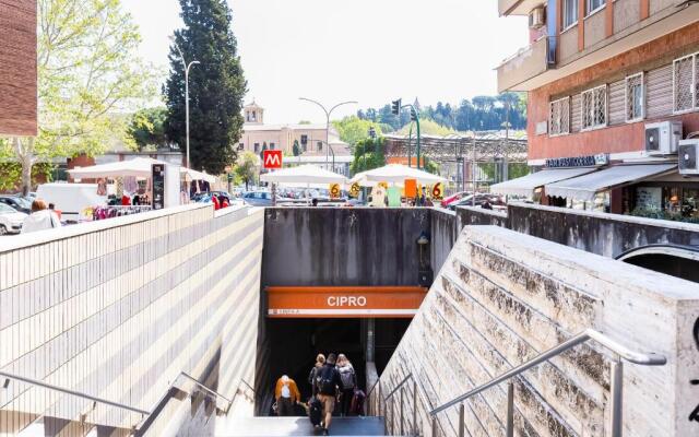 San Pietro Vatican Apartments