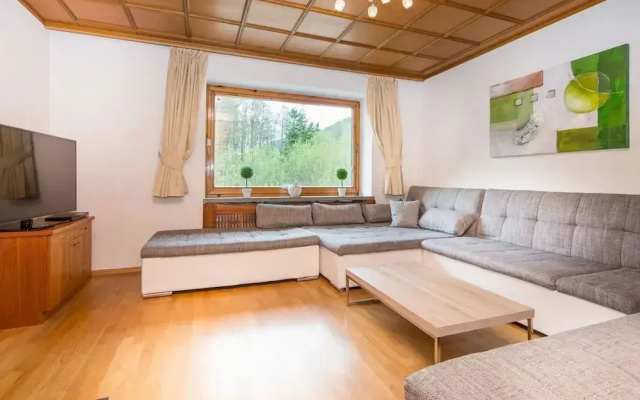 Holiday Home Landhaus Prielau