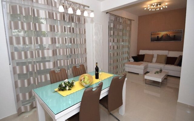 Apartments Lazeta