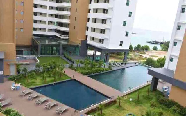D'wharf Residence @ PD Waterfront Family Max Suite by AirPlan