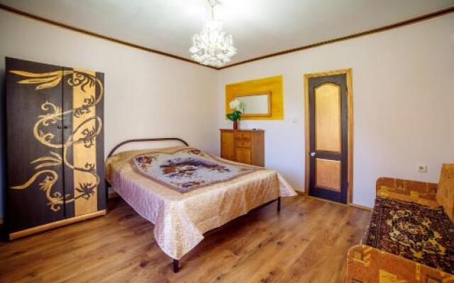 Guest House on Kolkhoznaya 74