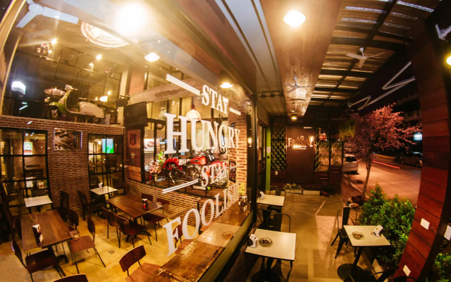 The 8 Factory Hotel Phitsanulok