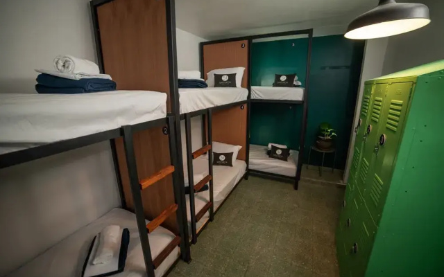 Santurcia Hostel & Bar