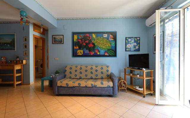 Letojanni Seaside Apartment With Balcony