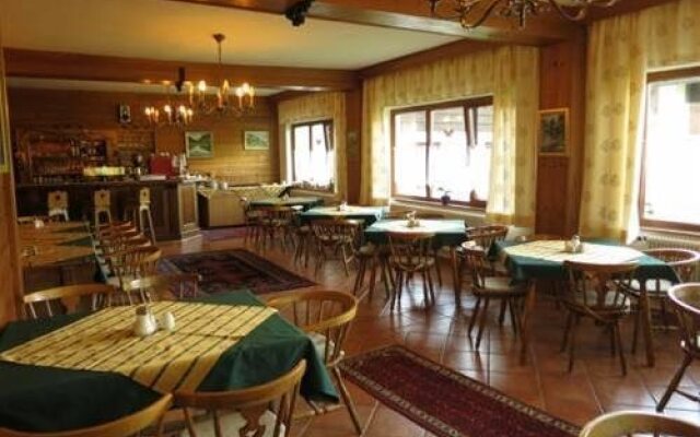 Hotel Tyrol