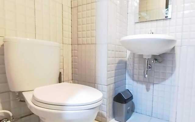 Comfort Studio At De Prima Apartment