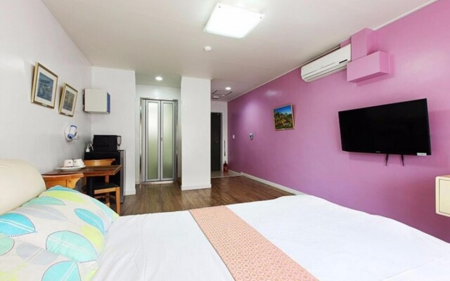 Boryeong Swiss Chalet Pension