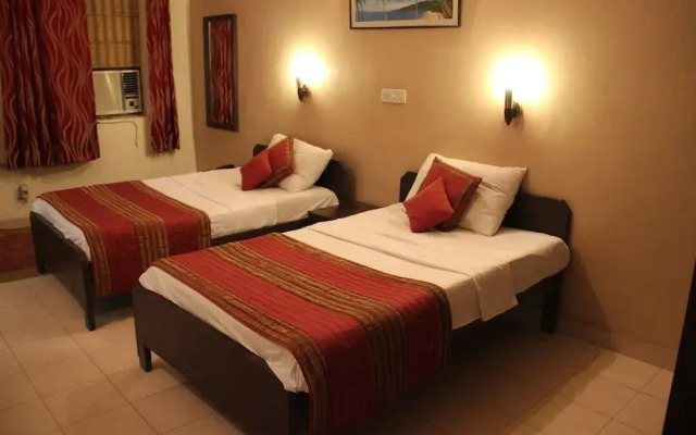 Hotel Doves Inn