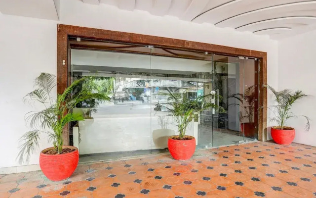 Blissful Stays at Ramdaspeth Downtown