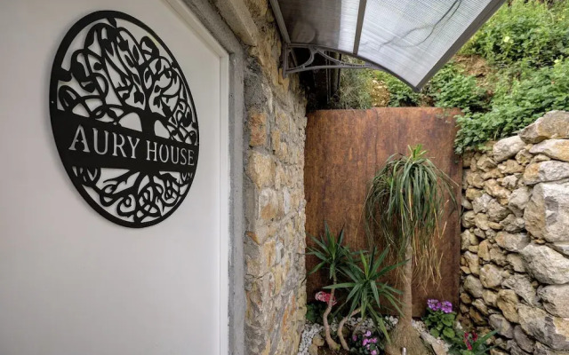 YourHome - Aury House