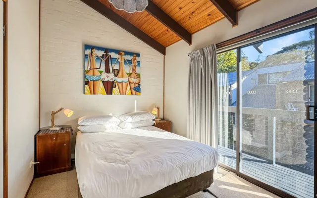 'broulee Break' -2-bed Beach House With Games Room