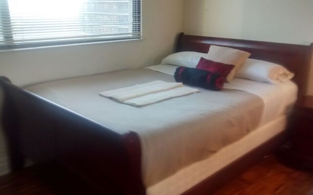 Toronto Furnished Living Bay Street