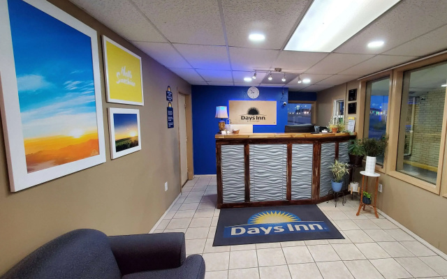 Days Inn by Wyndham Monett
