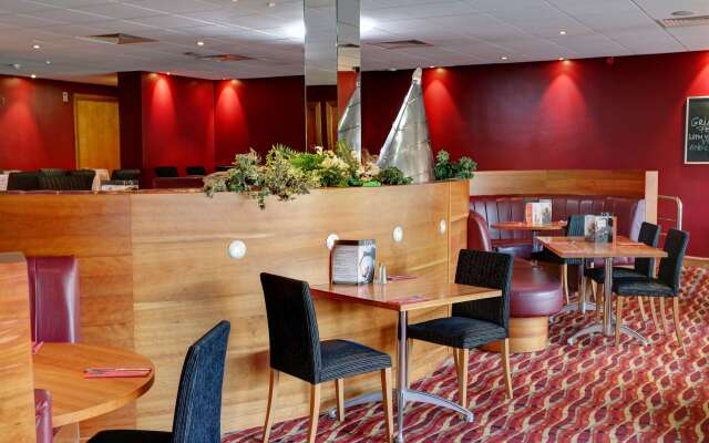 Best Western Kings Manor Hotel