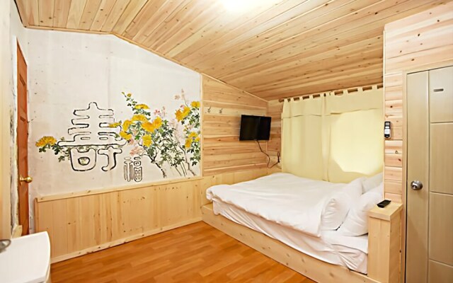 Yeongwol Muksan Guan Pension