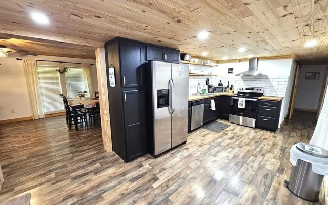 Modern Style Peaceful Tranquility Pet Friendly