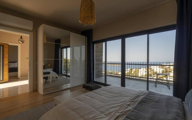 3 Bedroom Villa With Great View Close To Yalikavak Marina