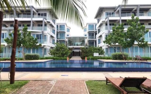 Apartment314 Oceanfront condos Nilaveli