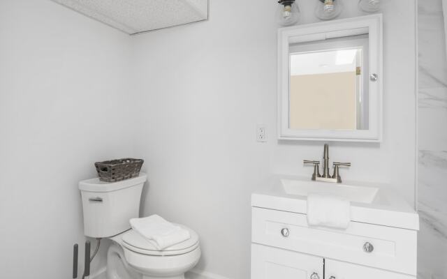 Beverly Garden Suites