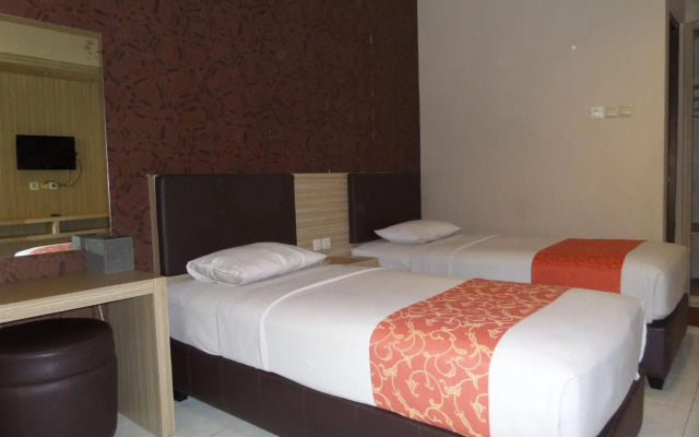 Luminor Hotel Jember by WH