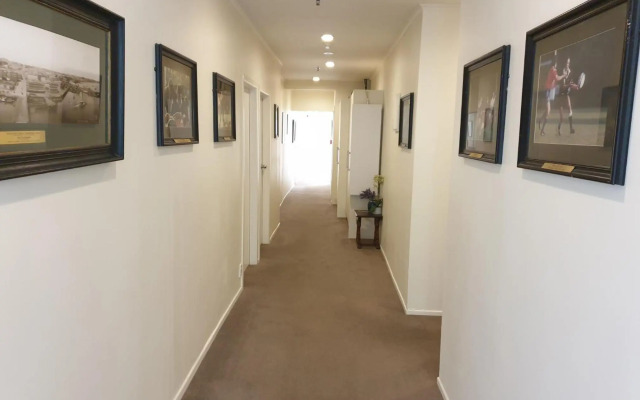 Eden Park Motel
