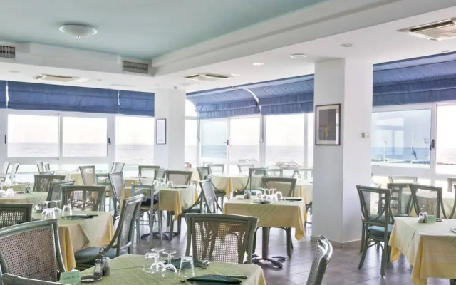 Hotel International