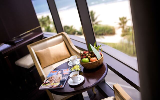 Holiday Beach Hotel Danang