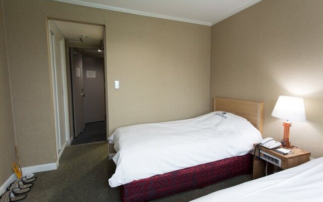 Benikea Crystal Hotel