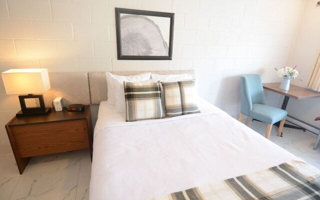 Christina Lake Motel and RV Park