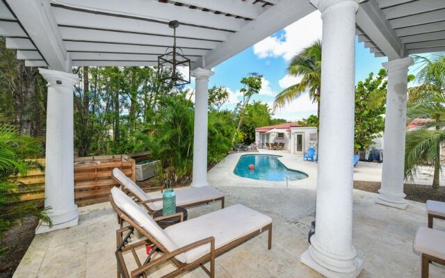 Crescent Street Villas By Beachside Mgt