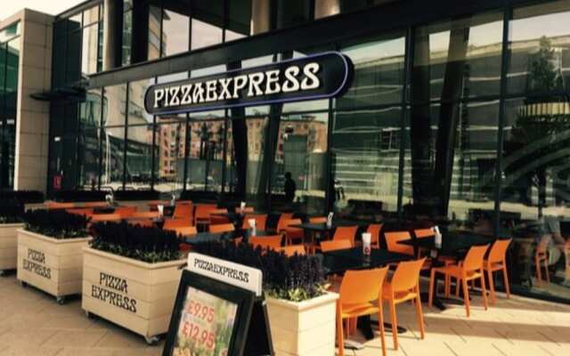 Modern Leeds City Apartment