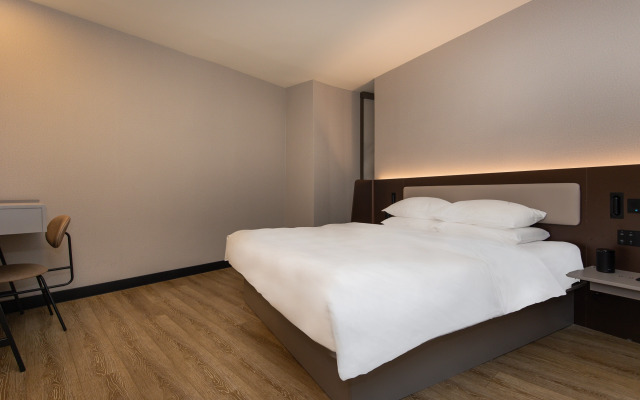 Hanting Hotel Nanjing Huangpu Road