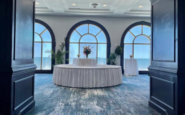 Sheraton Virginia Beach Oceanfront Hotel