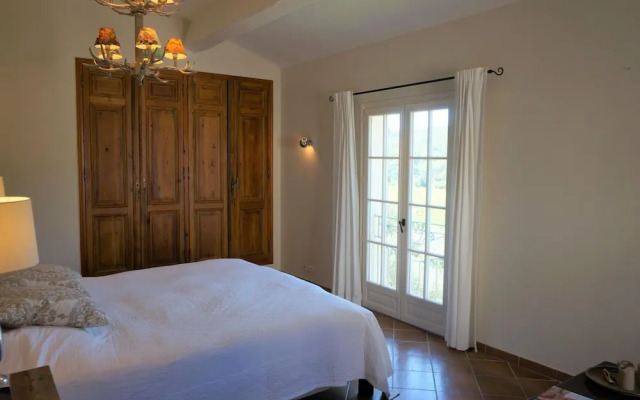 Holiday Home With Garden Near Lorgues