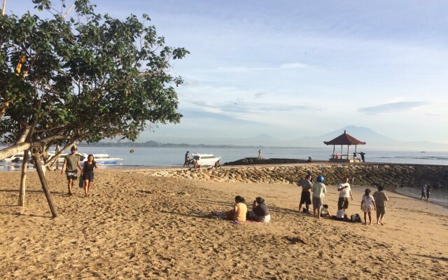 QB Sleep Capsule Hotel