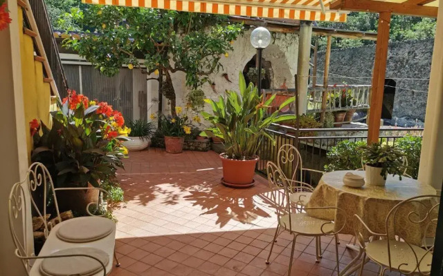 "Lemon Tree House" Relax & Bike