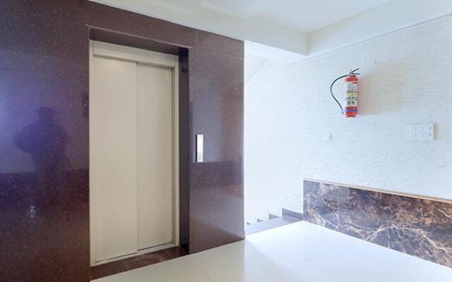 Fabhotel Nera Regency