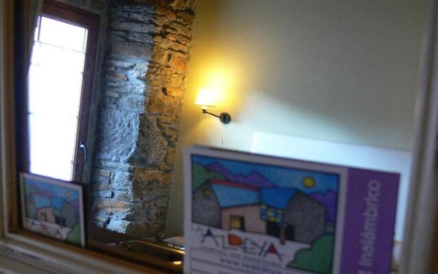 Hostal de Montaña La Aldeya