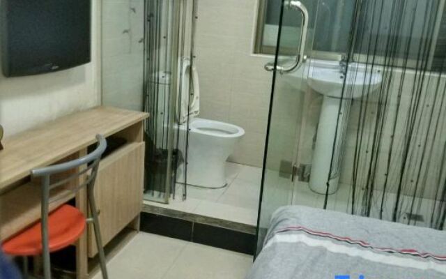 Jixiang Hotel (Harbin Huanghe Road Shop)