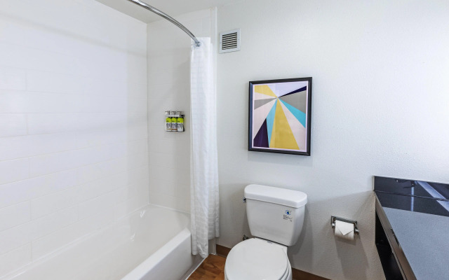 Candlewood Suites Muskogee by IHG