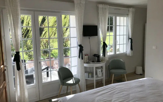 Sans Souci Bed and Breakfast with Restaurant