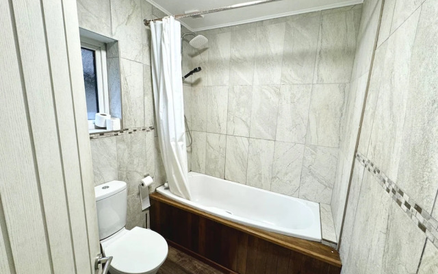 Detached 4beds - Windsor, Heathrow & London Access
