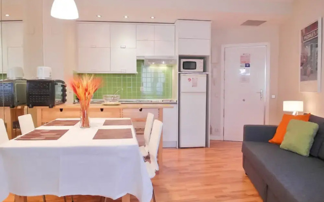 DFlat Escultor Madrid 608 Apartments